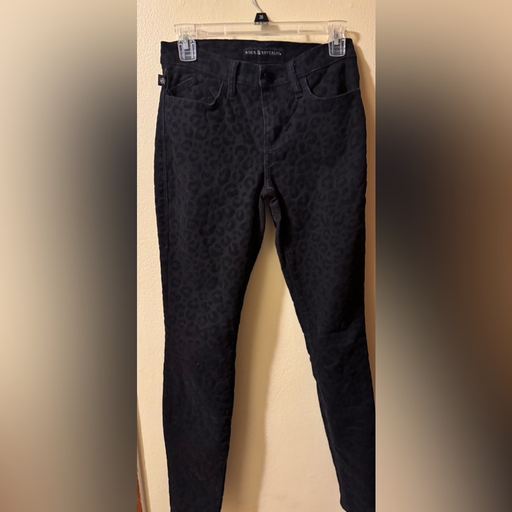Black Rock & Republic Women's Leopard Print Jeans